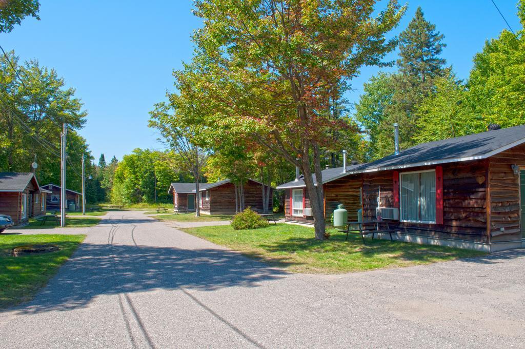 Glenview Cottages Sault Ste. Marie Exterior photo